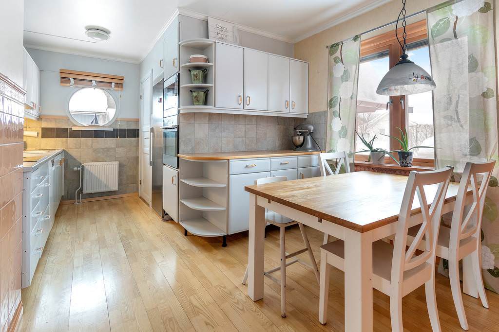 6. Renoverad la╠egenhet efter ro╠ekskador